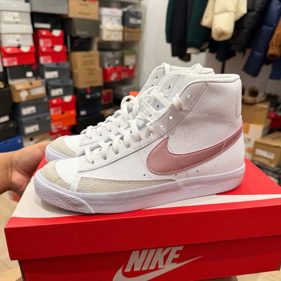 Nike Shoes - Nike blazers